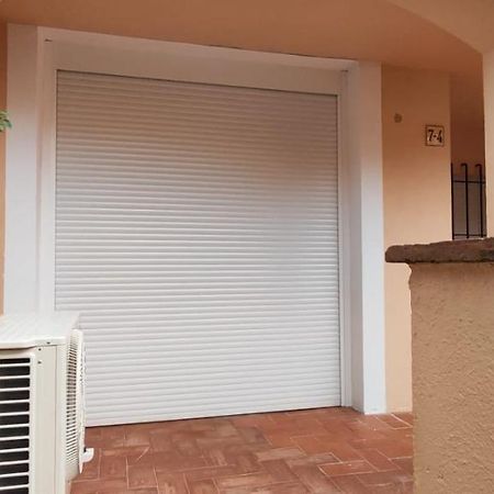 Appartement เอมปูเรียบราบา ภายนอก รูปภาพ